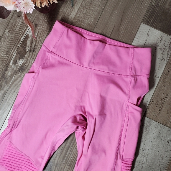 Fabletics Motion365 High-Waisted Moto 7/8 Pink Leggings Women's Size Medium EUC - Picture 9 of 16